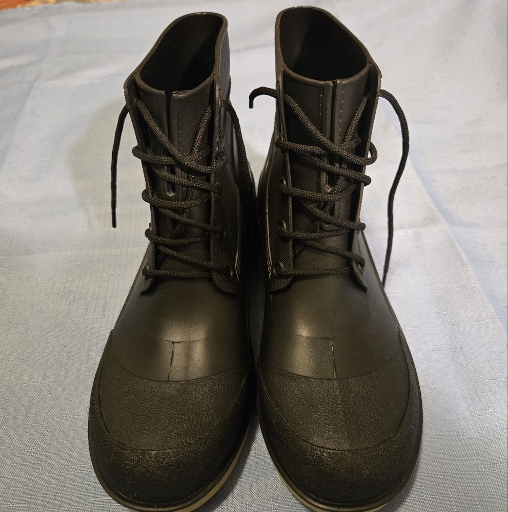 Black Lace-Up Women's Boots